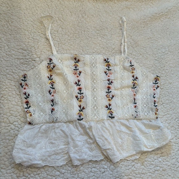 Forever 21 Top - Picture 2 of 5